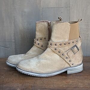 Crevo Erin Women's sz 7 Chestnut Brown Leather Side Zip Chelsea Boots w/Buckle